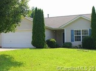 809 River Trail Rd, Lowell, NC 28098