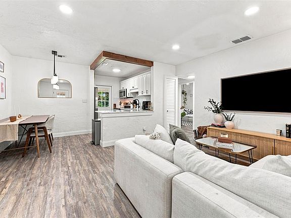 5th image of 240 42ND AVENUE NE