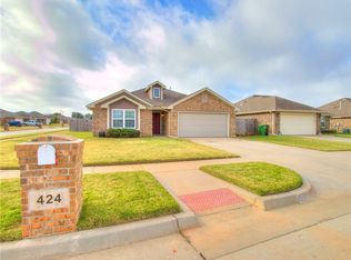 424 Jb St, Yukon, OK 73099