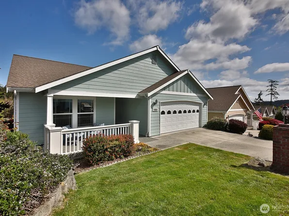 180 NW 12th Court, Oak Harbor, WA 98277