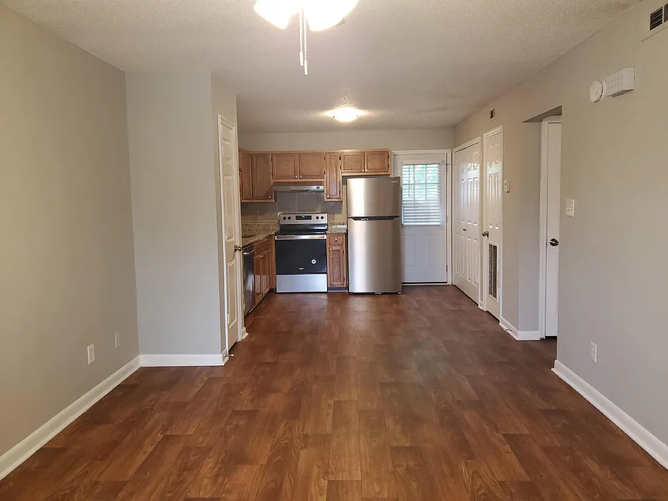 2005 Morgan Ave SW #3