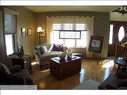 3rd image of 521 Scenic Dr S