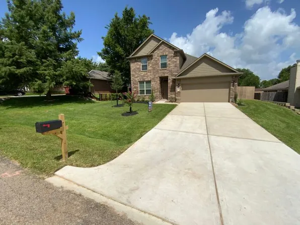 515 Fantasy Ln, Montgomery, TX 77356