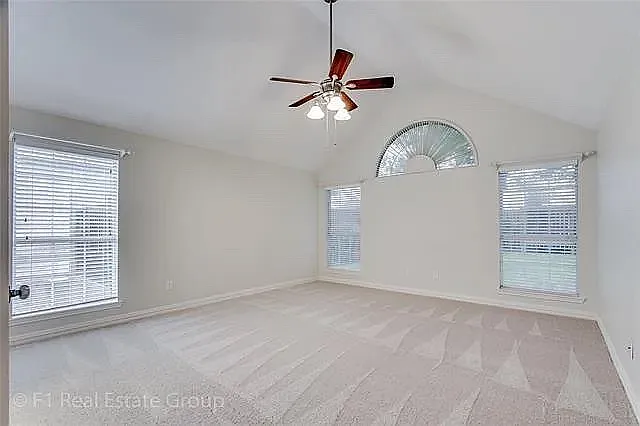 2923 Brittany Ln — Photo 11