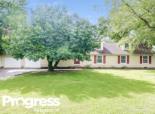 2210 Racquet Club Dr, Murfreesboro, TN 37128