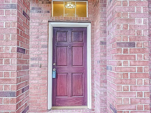 4th image of 18727 River Meadows Ln