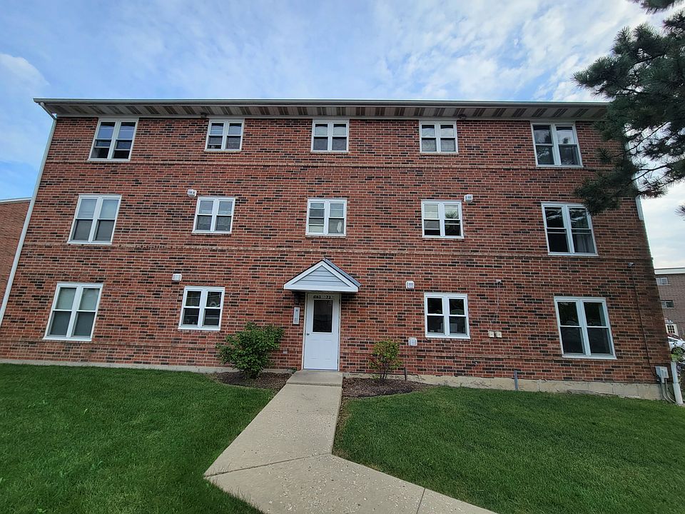 1st image of 4169 Essex Ct #4169