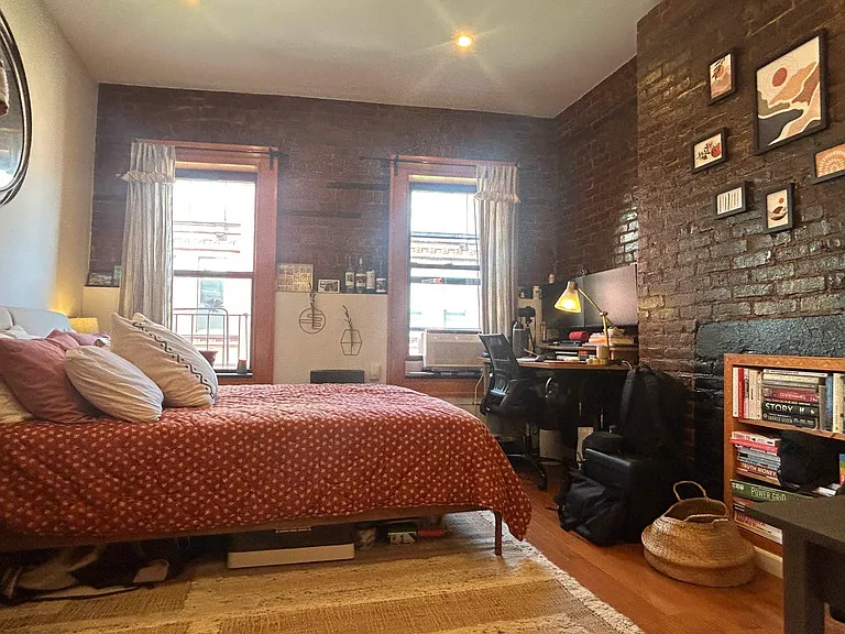 41 E 1st St #5E — Photo 2