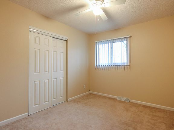 5th image of 10256 Clarendon Ave