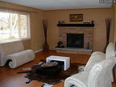 3rd image of 1268 Catherine Dr