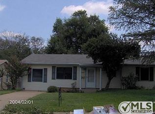 510 Limestone Dr, Euless, TX 76039