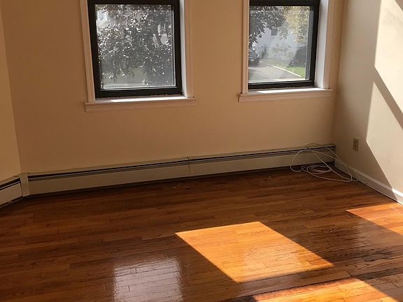 3rd image of 333 2nd Ave APT 11