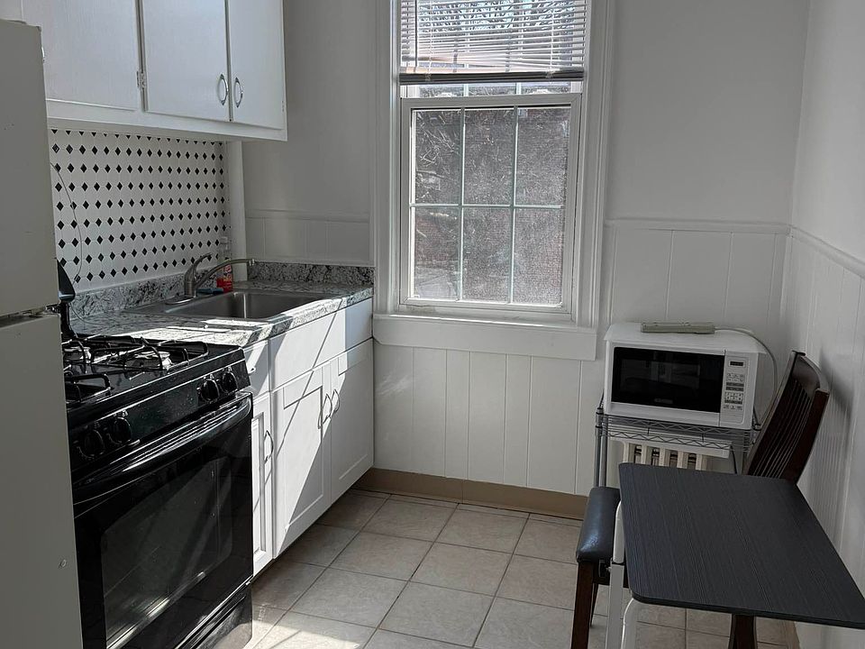 1st image of 2420 36th St #2