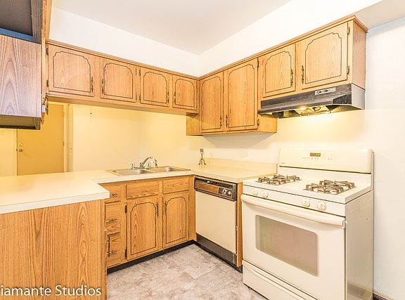 5th image of 13430 W Circle Dr APT 210