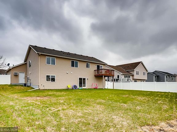 3rd image of 332 3rd Ave NE