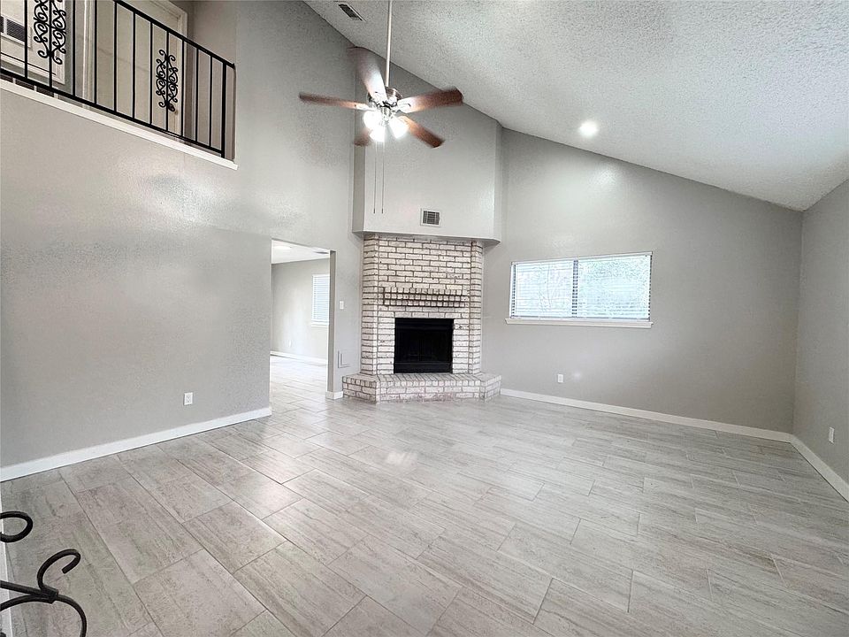 1st image of 9414 Crystal Cove Cir