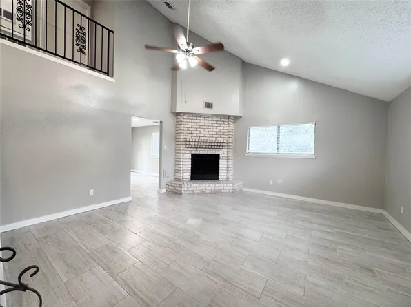 9414 Crystal Cove Cir, Houston, TX 77070
