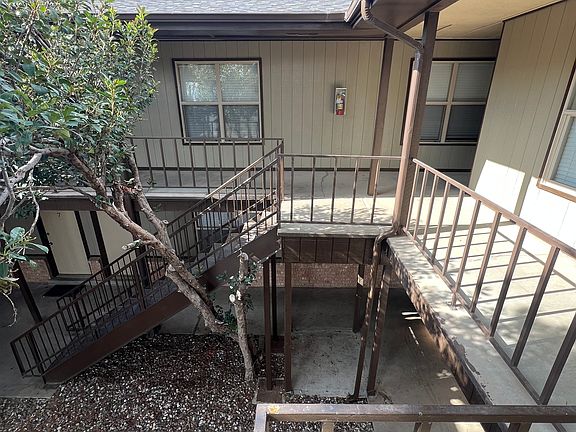 3rd image of 2101 E 9th St #13