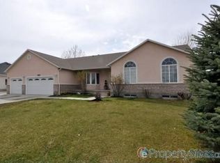 9876 S Eden Crest Rd, South Jordan, UT 84095