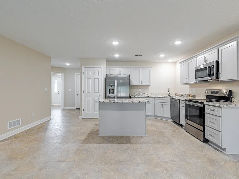 305 Breckinridge Cir — Photo 15