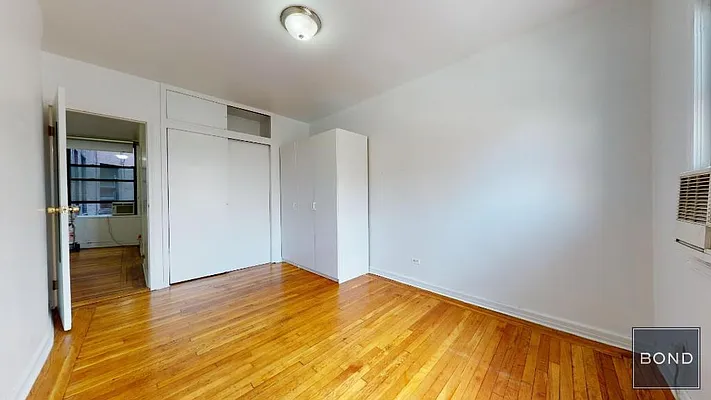 Rented by Bond New York | media 22