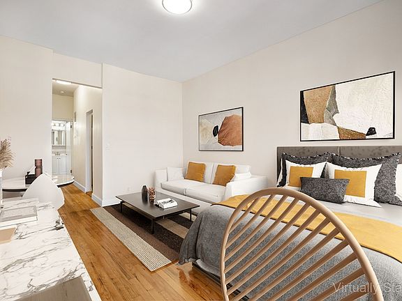 2nd image of 624 E 11th St APT 5C