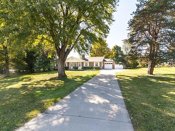 4th image of 321 Pheasant Dr