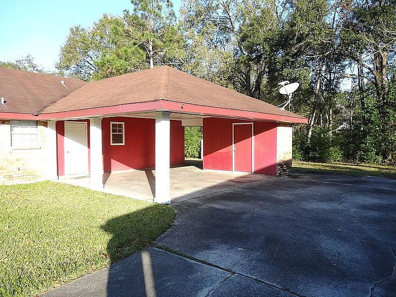 111 Terry Dr