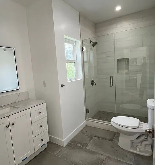 233 N Berendo St #5 — Photo 6