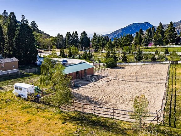 2nd image of 11821 Raspberry Ln