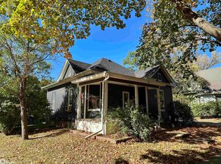 305 Cass St, Keosauqua, IA 52565