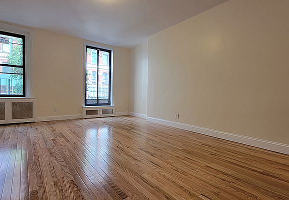 5th image of 34 E 11th St #2A