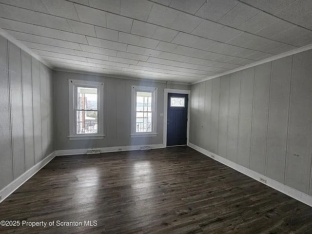 1045 Prescott Ave — Photo 12