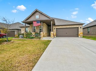 11004 Culberson Dr, Aubrey, TX 76227