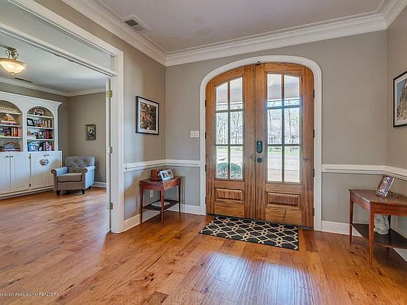 5th image of 8611 Saddlecreek Dr