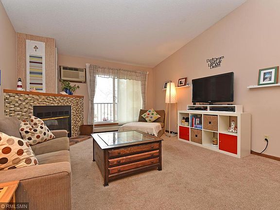 4th image of 3440 Golfview Dr Unit 325