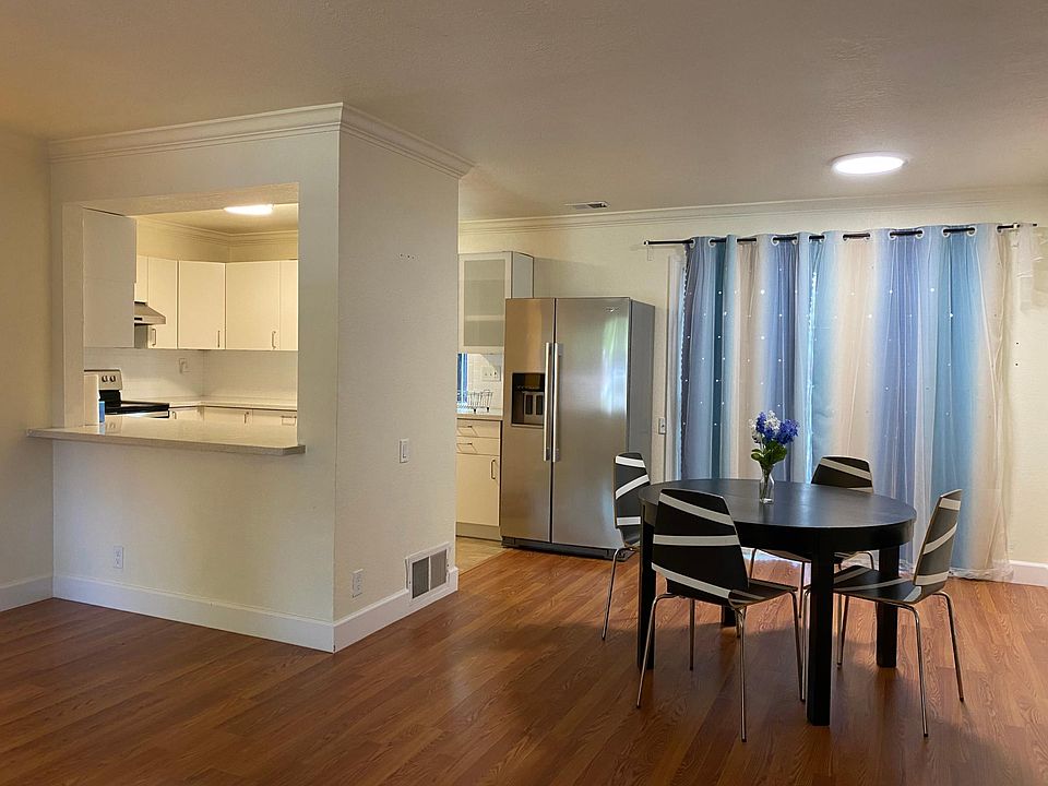 1st image of 1436 McQuesten Dr APT C