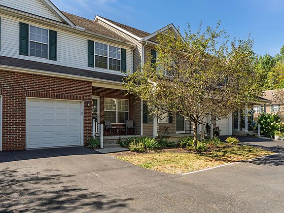 2nd image of 685 Wilke Pl #2504