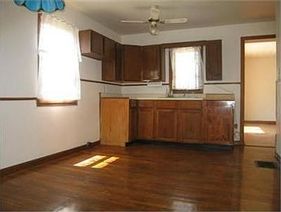 5th image of 801 Calumet Ln