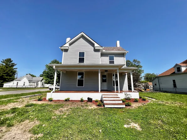 832 N Willow St, Rushville, IN 46173