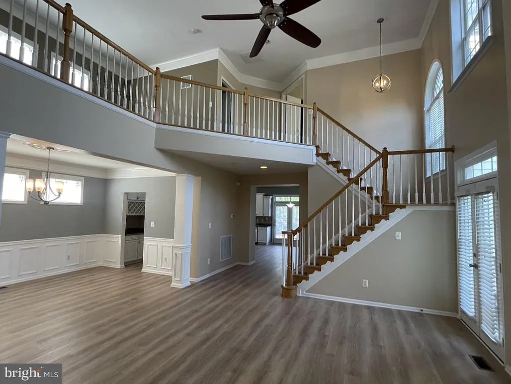 4 bed, 3.5 bath, 3395 sqft, $4,995 — Photo 4