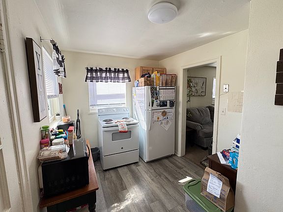 5th image of 396 Morris Dr