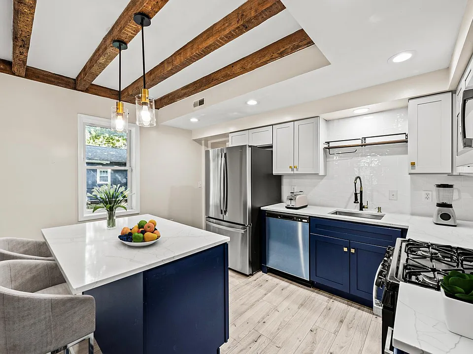 20 School St #1