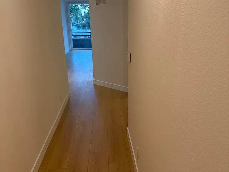 4741 Radford Ave #203 — Photo 33