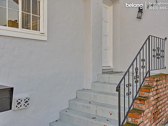 3rd image of 843 N Claremont St