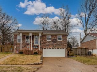 9058 Radiom Dr, Saint Louis, MO 63123