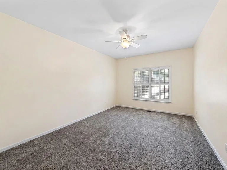 540 Battleview Dr — Photo 16