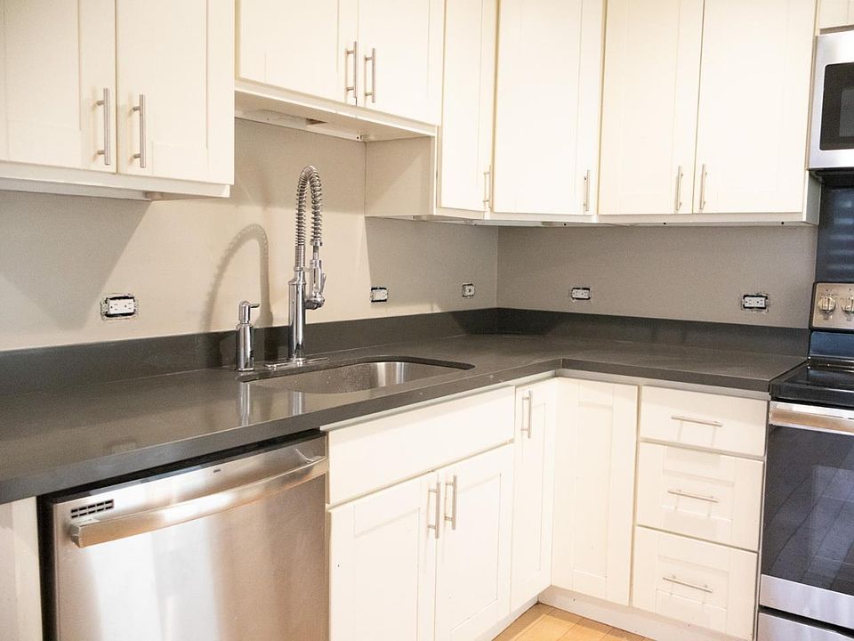 1st image of 301 Price St