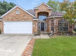 3104 Waterside Dr, Arlington, TX 76012