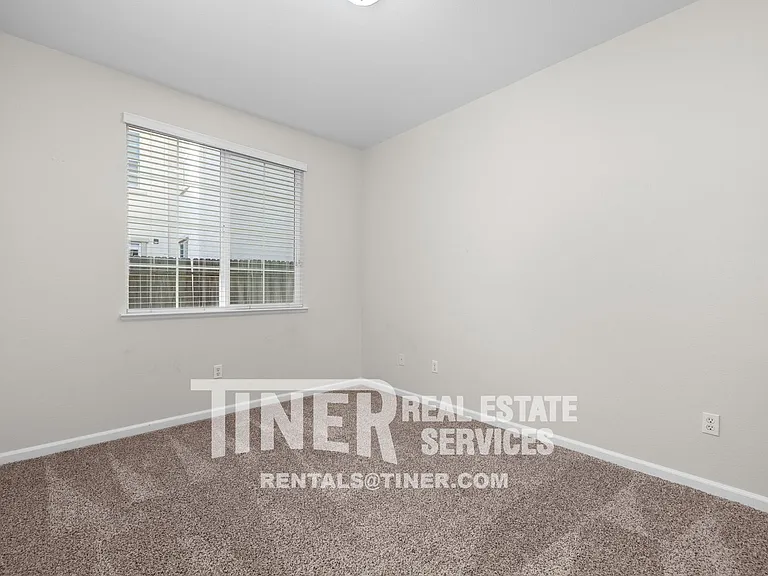 1422 Stoney Cross Ln — Photo 31